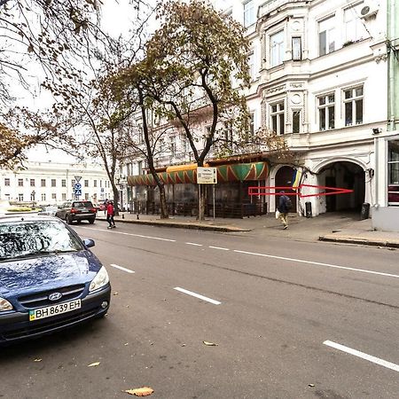 Центр Однокомнатная Просторная Квартира Улица Екатериниская Odessa Zewnętrze zdjęcie